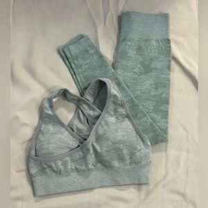 Gymshark Camo Green Bra and Seamless Leggings Set - M